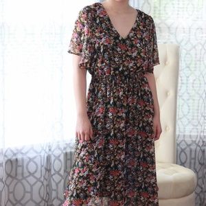 Black Floral Unbranded Maxi Dress w Batwing Sleeve Unknown size Small - Medium